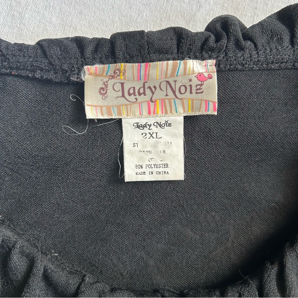 Vintage | Lady Noiz Gold and Black Flower Embroidered Formal Blouse - Picture 7 of 9